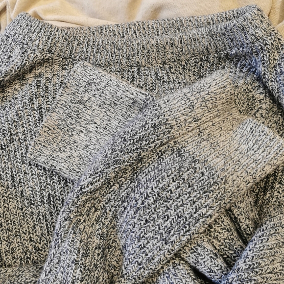 Knitted sweater - Picture 5 of 5